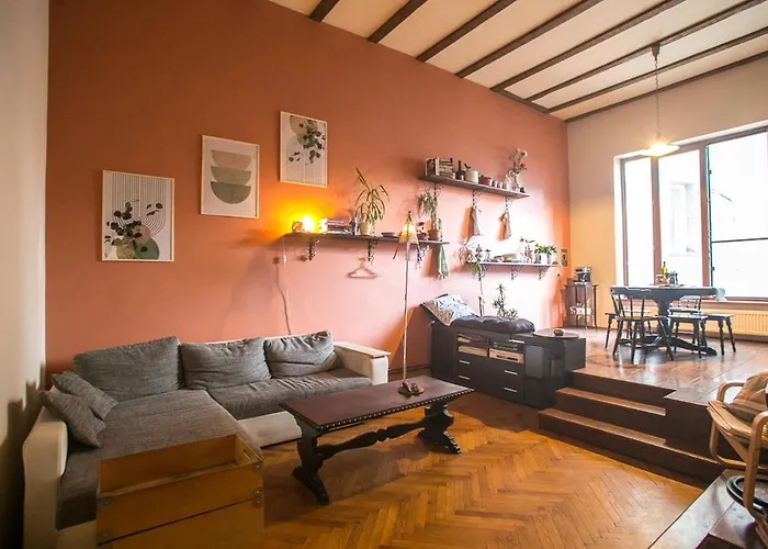 Cozy City Center Apartment
